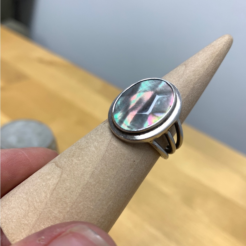 Sterling Silver Mother of Pearl Ring
